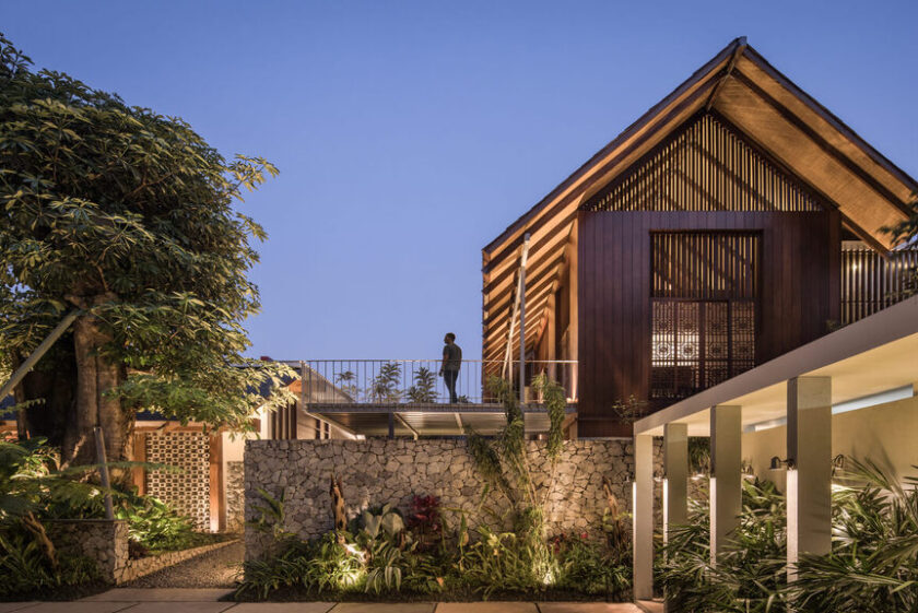 Cảnh quan xanh tuyệt đẹp bao trùm khắp căn Villa Ton, Indonesia.